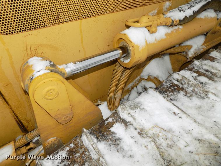 image for item DE7616 2002 Caterpillar D4G LGP dozer