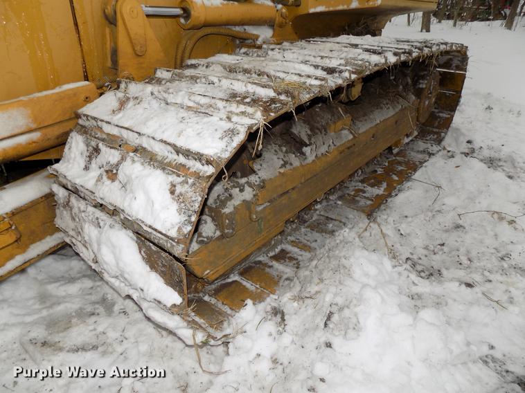 image for item DE7616 2002 Caterpillar D4G LGP dozer