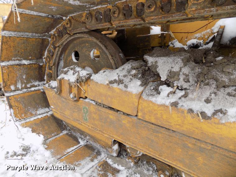 image for item DE7616 2002 Caterpillar D4G LGP dozer