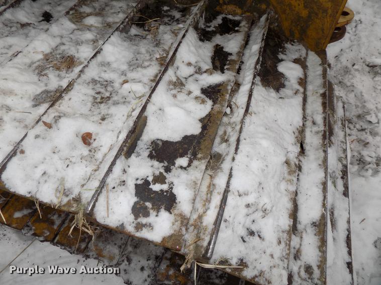 image for item DE7616 2002 Caterpillar D4G LGP dozer