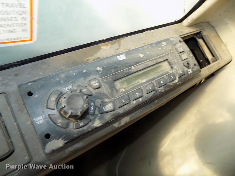 image for item DE7620 2001 Caterpillar 320C L long reach excavator