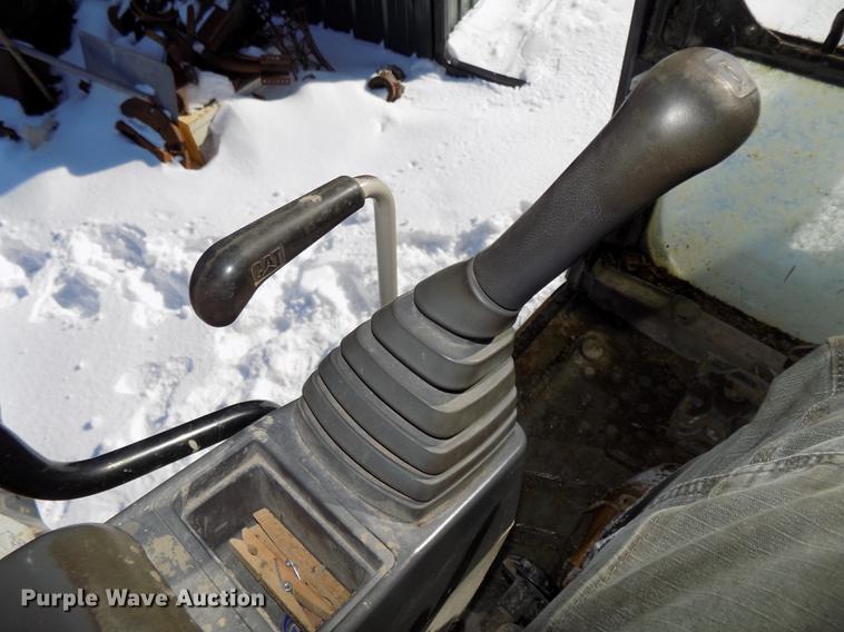 image for item DE7620 2001 Caterpillar 320C L long reach excavator