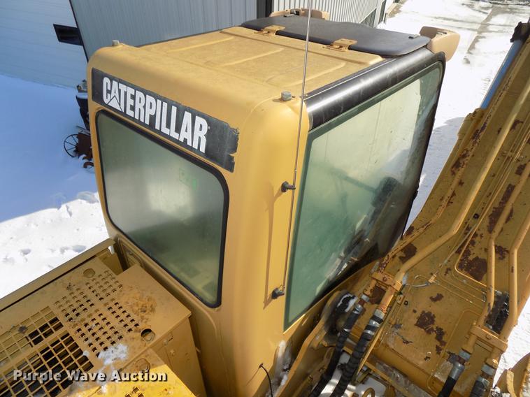 image for item DE7620 2001 Caterpillar 320C L long reach excavator