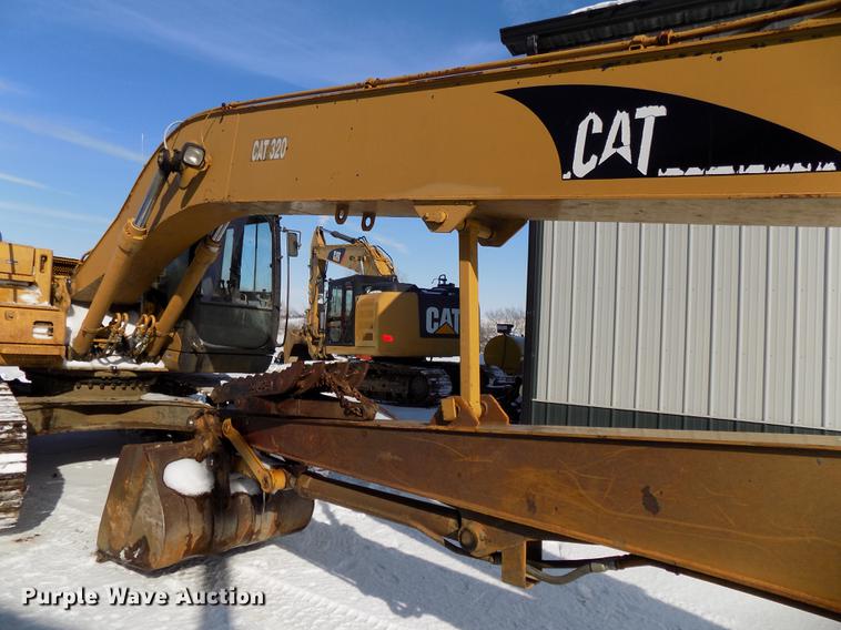 image for item DE7620 2001 Caterpillar 320C L long reach excavator