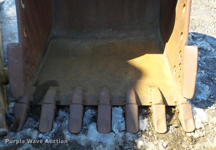 image for item DE7620 2001 Caterpillar 320C L long reach excavator