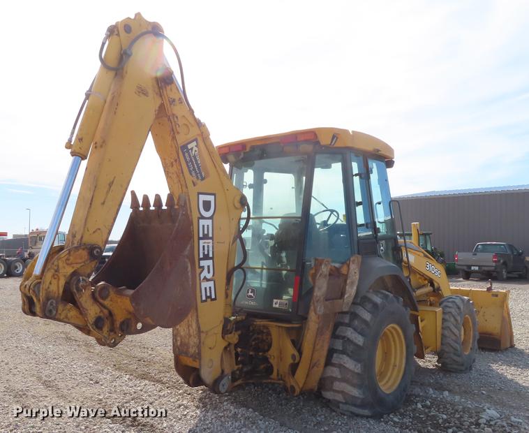 image for item DF1354 2006 John Deere 310SG backhoe