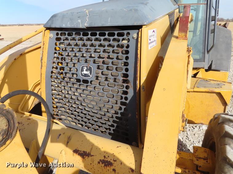 image for item DF1354 2006 John Deere 310SG backhoe