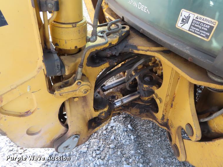 image for item DF1354 2006 John Deere 310SG backhoe