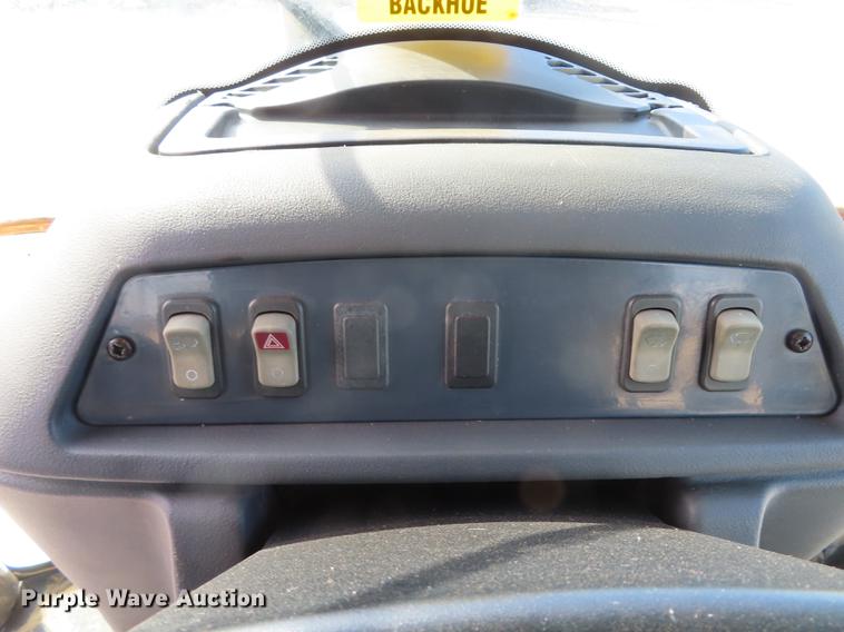 image for item DF1354 2006 John Deere 310SG backhoe