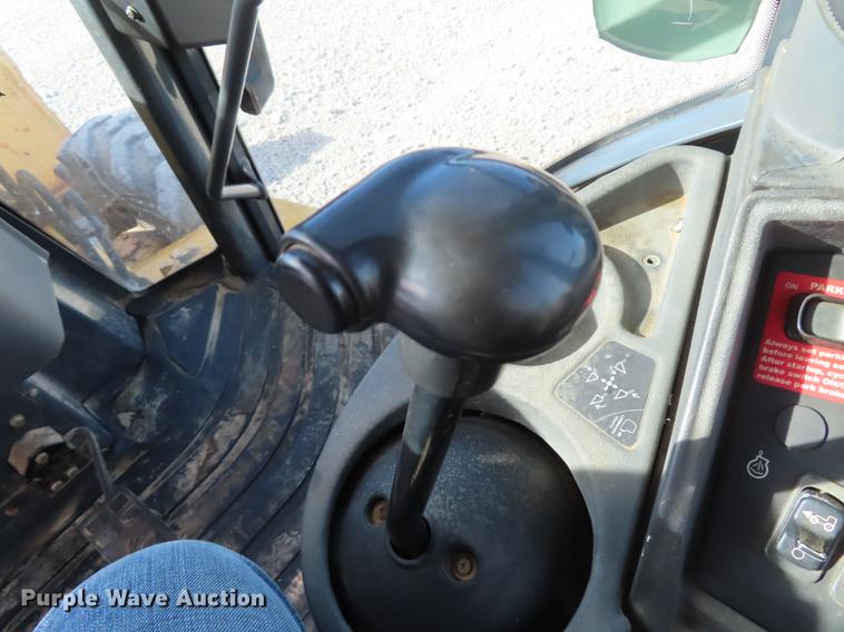 image for item DF1354 2006 John Deere 310SG backhoe