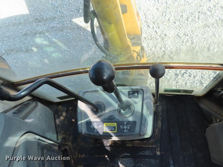 image for item DF1354 2006 John Deere 310SG backhoe