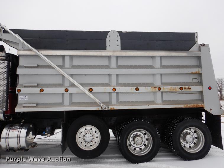 image for item DF3286 2005 Kenworth W900 dump truck