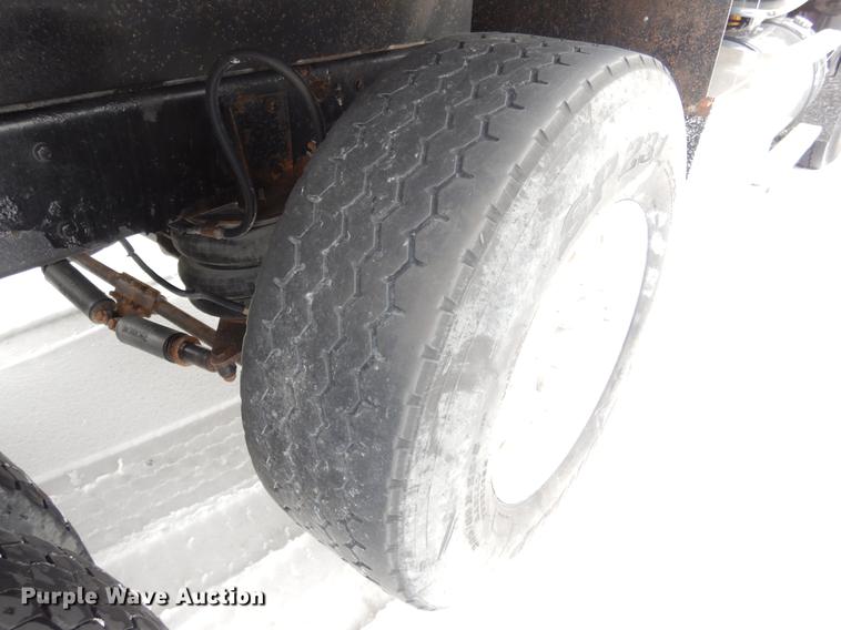 image for item DF3286 2005 Kenworth W900 dump truck