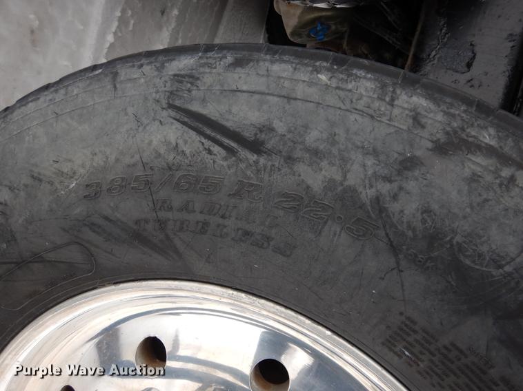 image for item DF3286 2005 Kenworth W900 dump truck