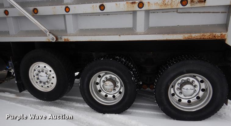 image for item DF3286 2005 Kenworth W900 dump truck