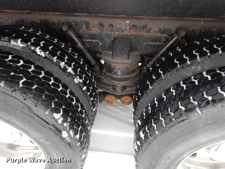 image for item DF3286 2005 Kenworth W900 dump truck