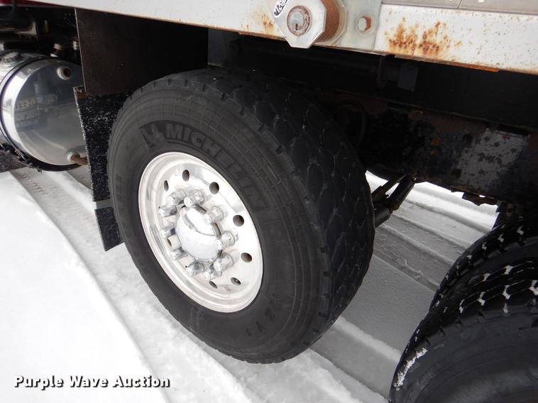 image for item DF3286 2005 Kenworth W900 dump truck