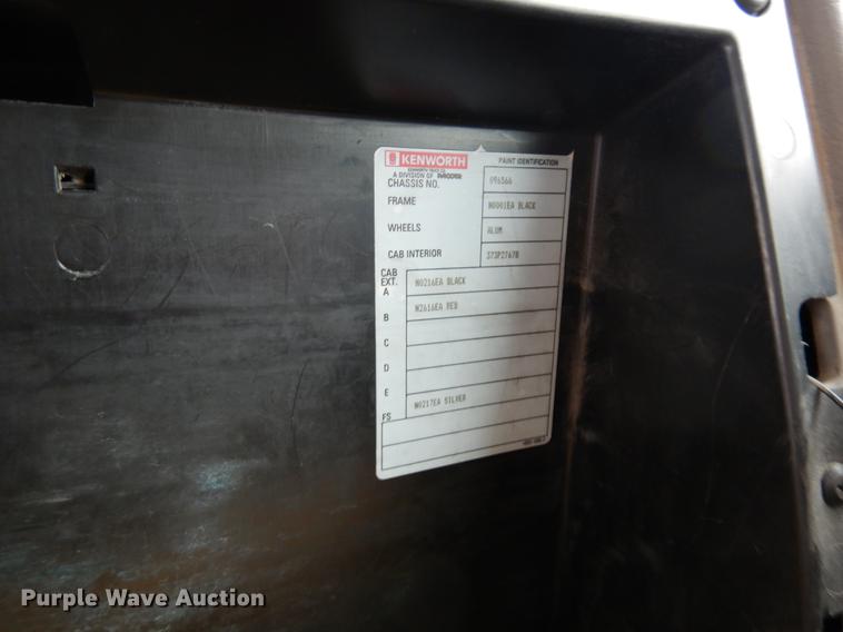 image for item DF3286 2005 Kenworth W900 dump truck