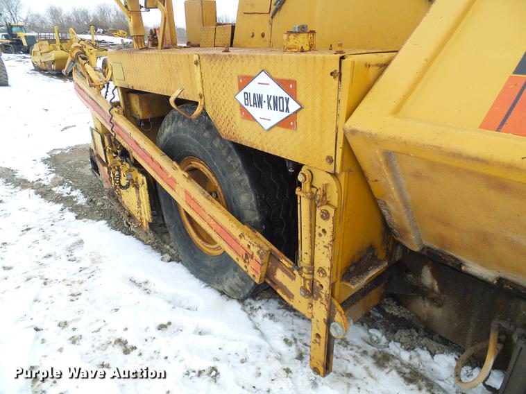 image for item DF7110 Blaw Knox PF115 paver