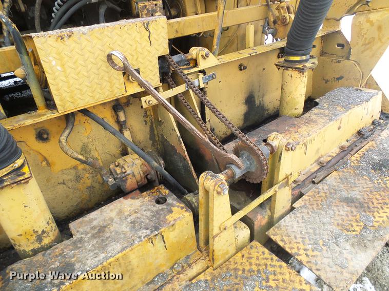 image for item DF7110 Blaw Knox PF115 paver