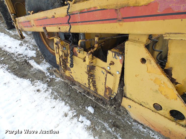 image for item DF7110 Blaw Knox PF115 paver