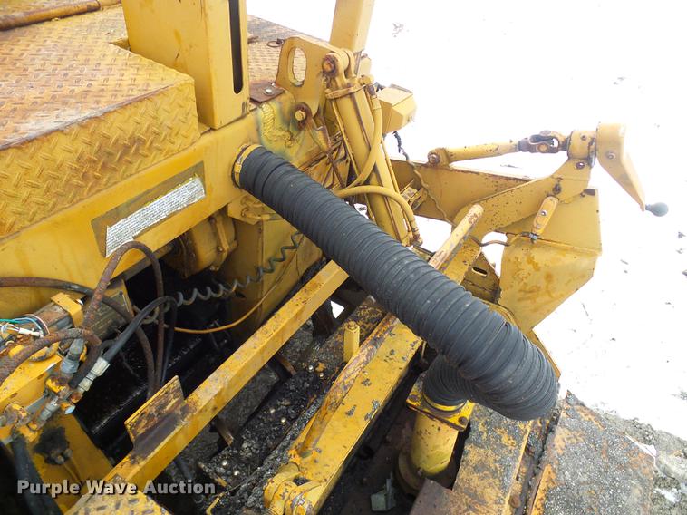 image for item DF7110 Blaw Knox PF115 paver