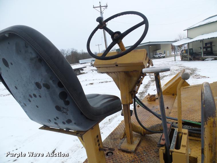 image for item DF7110 Blaw Knox PF115 paver