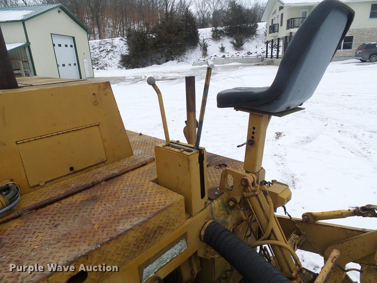 image for item DF7110 Blaw Knox PF115 paver