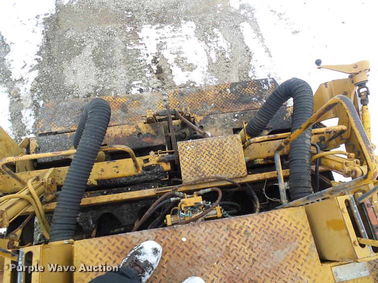 image for item DF7110 Blaw Knox PF115 paver