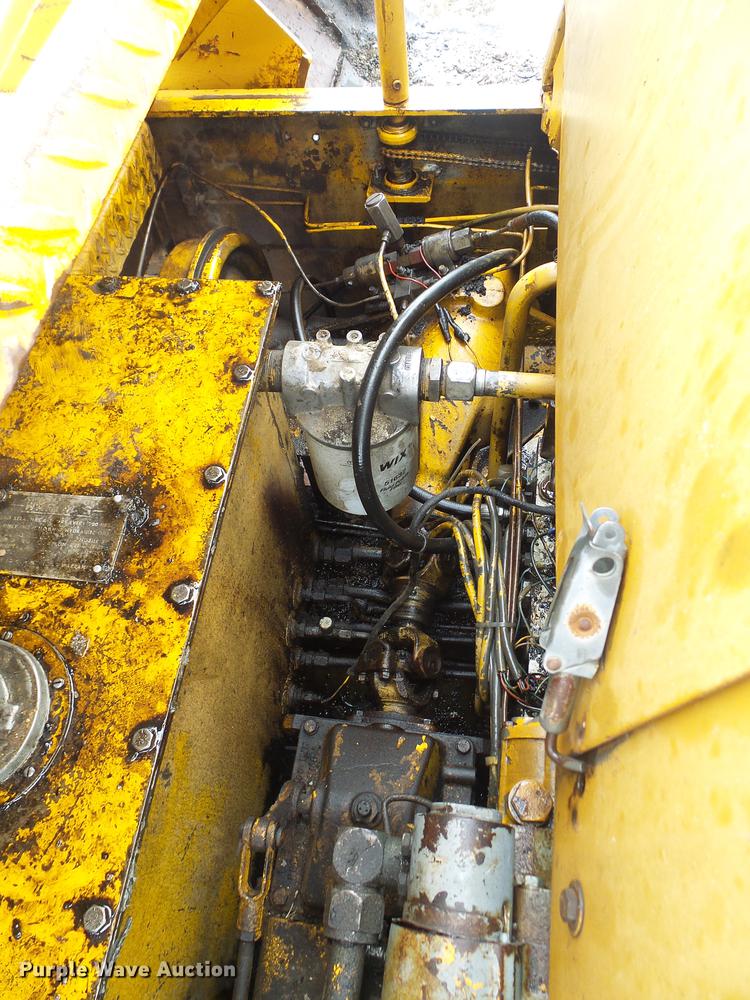 image for item DF7110 Blaw Knox PF115 paver