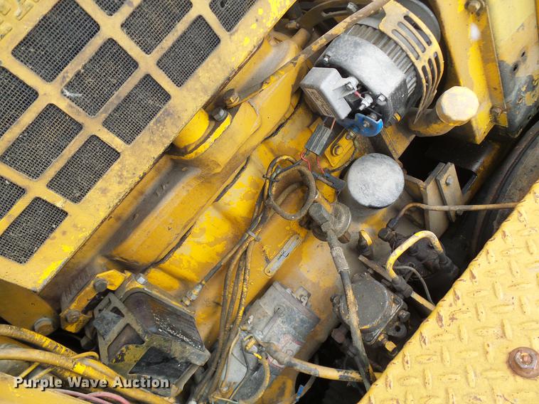 image for item DF7110 Blaw Knox PF115 paver