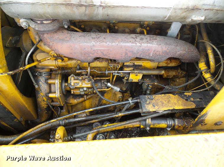 image for item DF7110 Blaw Knox PF115 paver