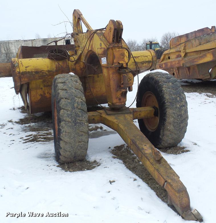 image for item DF7114 Caterpillar 70 scraper