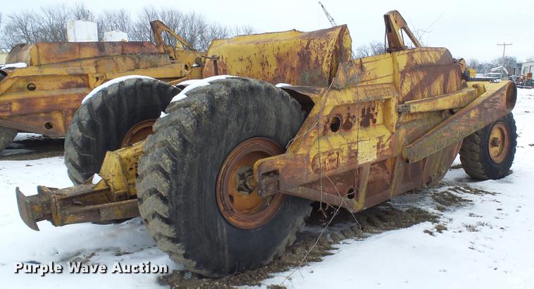 image for item DF7114 Caterpillar 70 scraper