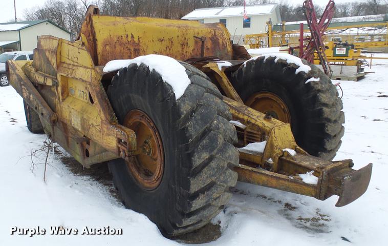 image for item DF7114 Caterpillar 70 scraper