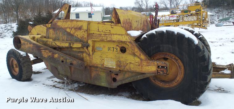 image for item DF7114 Caterpillar 70 scraper