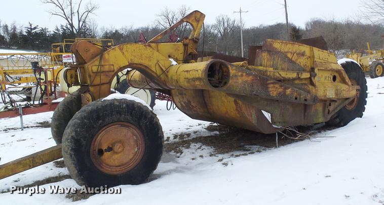 image for item DF7114 Caterpillar 70 scraper