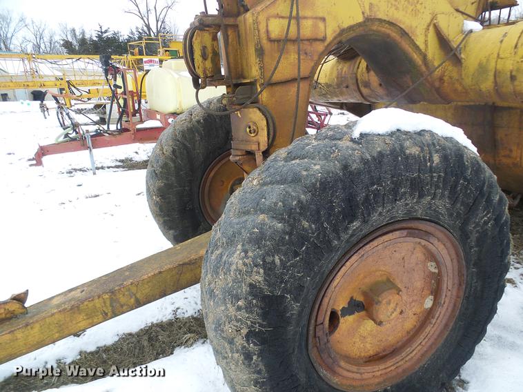 image for item DF7114 Caterpillar 70 scraper