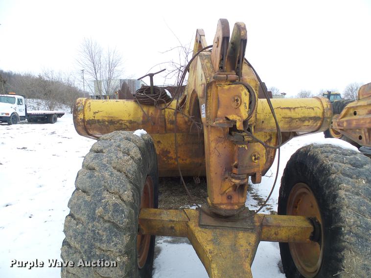 image for item DF7114 Caterpillar 70 scraper