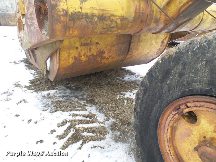 image for item DF7114 Caterpillar 70 scraper