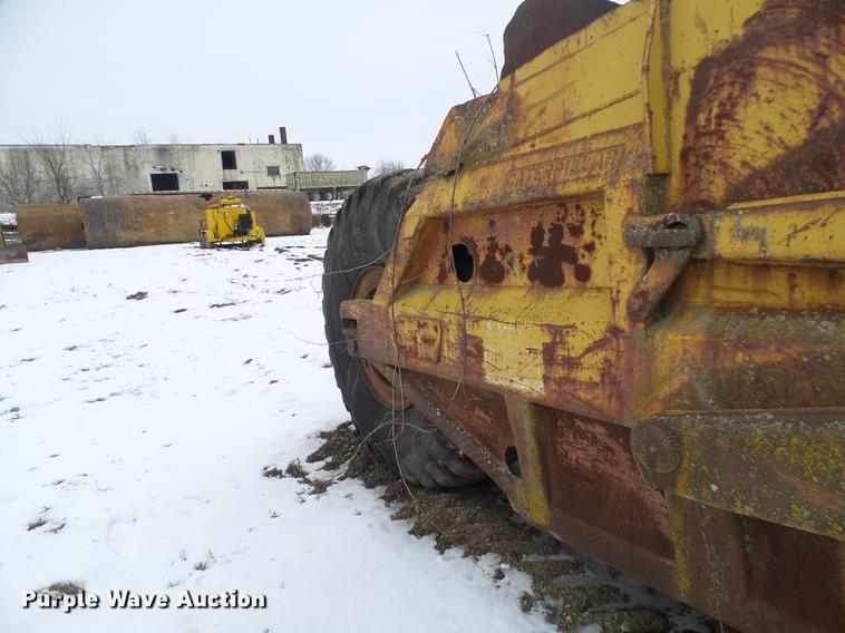 image for item DF7114 Caterpillar 70 scraper