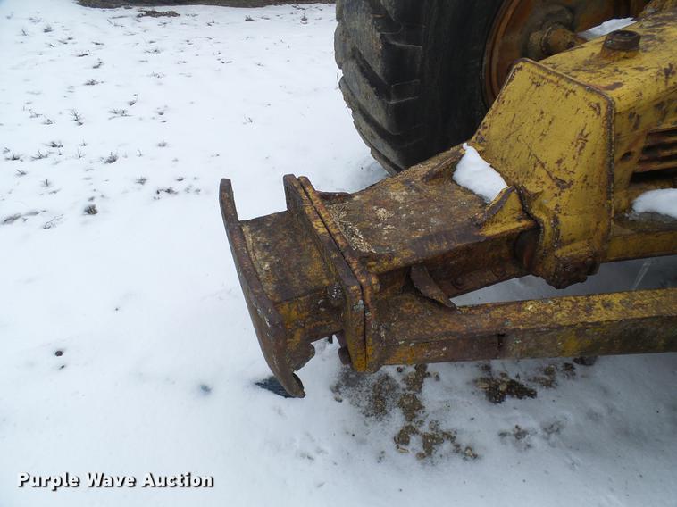 image for item DF7114 Caterpillar 70 scraper