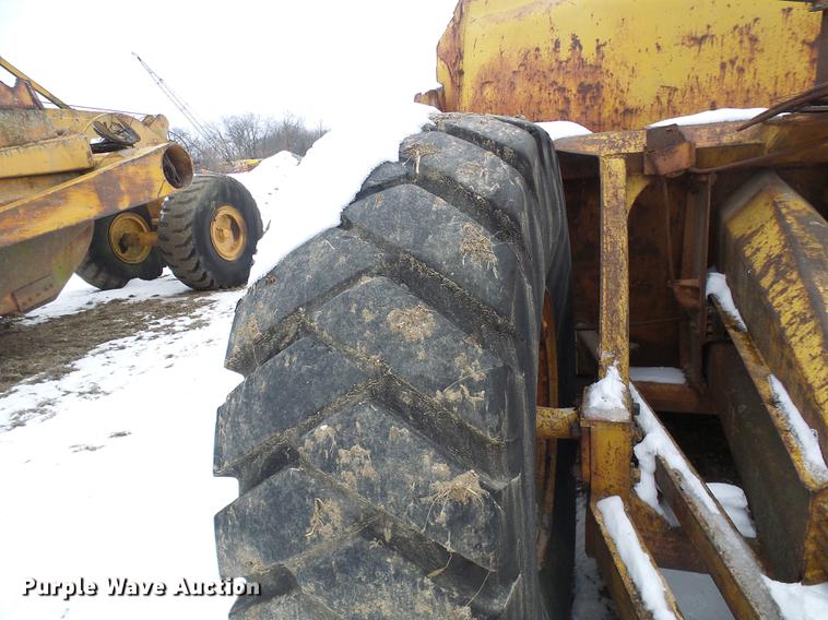 image for item DF7114 Caterpillar 70 scraper