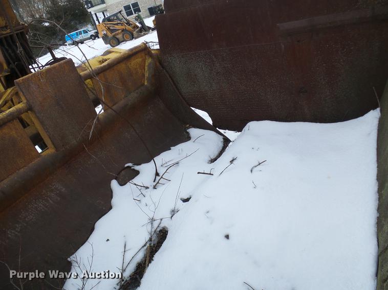 image for item DF7114 Caterpillar 70 scraper