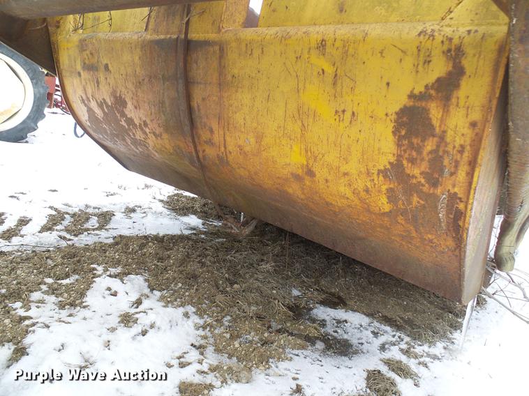 image for item DF7114 Caterpillar 70 scraper