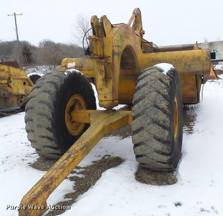 image for item DF7115 Caterpillar 80 scraper