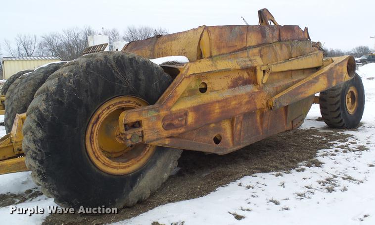 image for item DF7115 Caterpillar 80 scraper