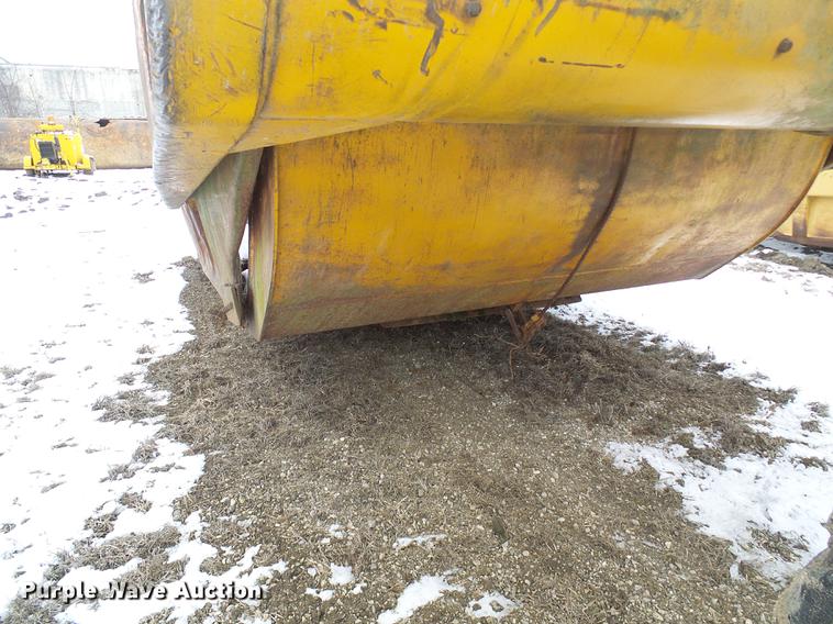 image for item DF7115 Caterpillar 80 scraper