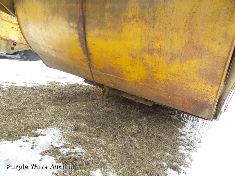 image for item DF7115 Caterpillar 80 scraper