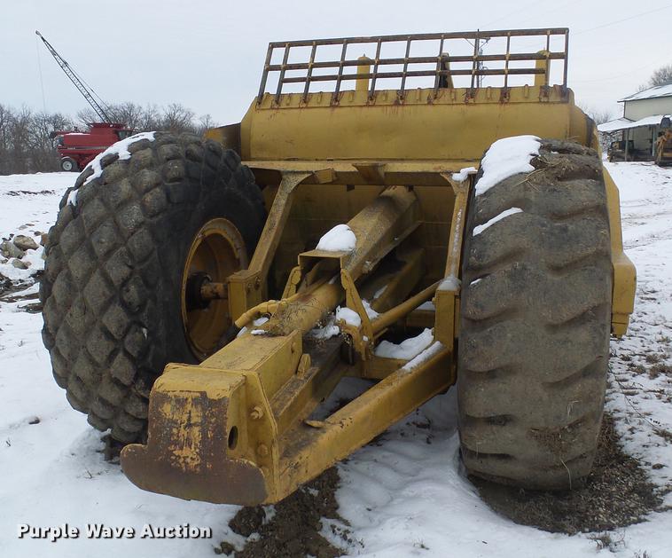 image for item DF7116 Caterpillar 80 scraper